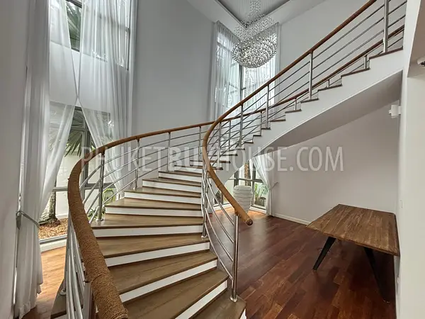 RAW22682: 3-Bedroom Villa with Private Pool and Sauna in Rawai for Sale. Photo #38