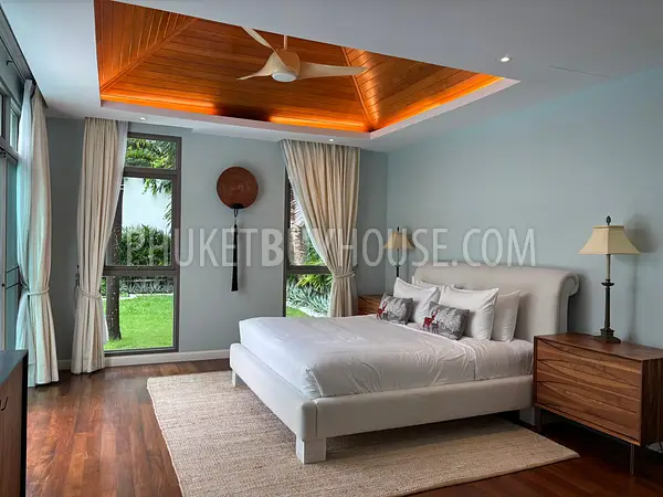 RAW22682: 3-Bedroom Villa with Private Pool and Sauna in Rawai for Sale. Photo #14