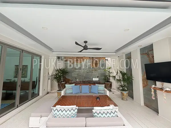 RAW22682: 3-Bedroom Villa with Private Pool and Sauna in Rawai for Sale. Photo #11