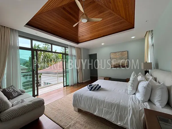 RAW22682: 3-Bedroom Villa with Private Pool and Sauna in Rawai for Sale. Photo #31