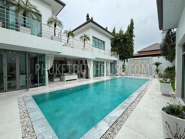 RAW22682: 3-Bedroom Villa with Private Pool and Sauna in Rawai for Sale. Photo #43