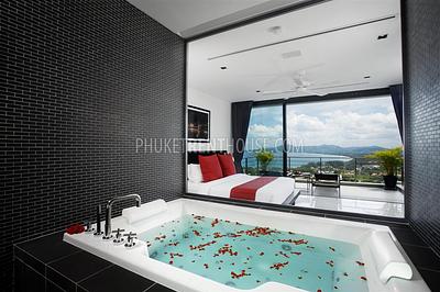 SUR7708: Luxury pool Villa near Surin Beach. Photo #13