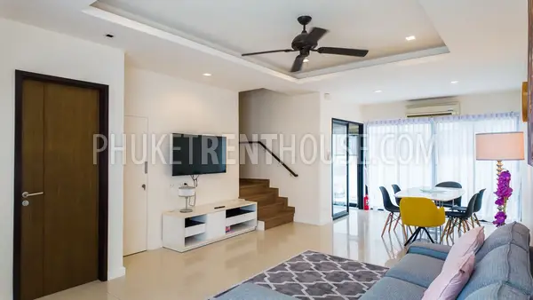 BAN19420: 3 Bedroom Townhouse at Bangtao. Photo #2