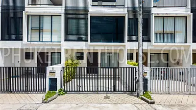 BAN19420: 3 Bedroom Townhouse at Bangtao. Photo #3
