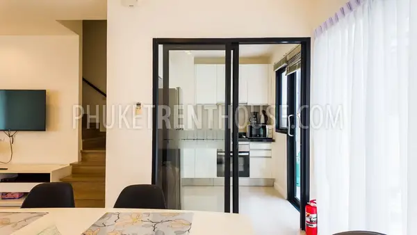 BAN19420: 3 Bedroom Townhouse at Bangtao. Photo #12
