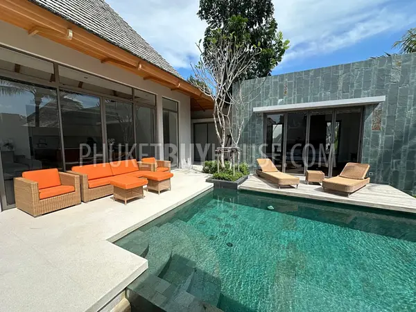 BAN22152: Contemporary Retreat with 3 Bedroom Villa Located in Bangtao Area. Photo #2