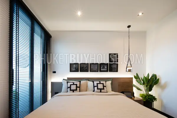 RAW7198: Tropical Four Bedroom Villa in Rawai. Photo #29
