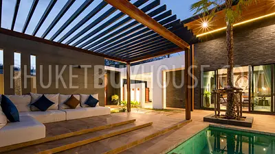 RAW7198: Tropical Four Bedroom Villa in Rawai. Photo #14