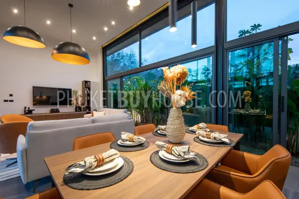 RAW7198: Tropical Four Bedroom Villa in Rawai. Photo #23