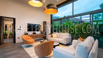 RAW7198: Tropical Four Bedroom Villa in Rawai. Photo #13