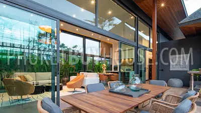 RAW7198: Tropical Four Bedroom Villa in Rawai. Photo #25