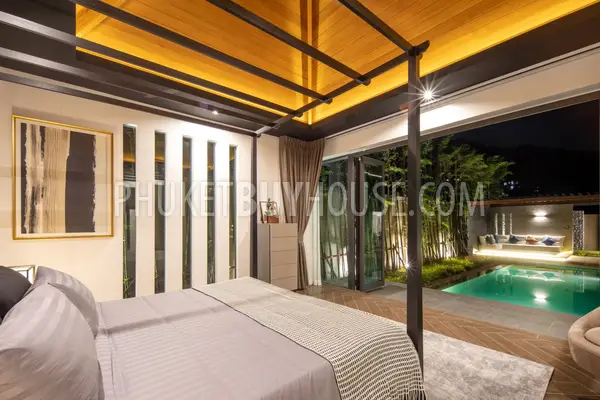 RAW7198: Tropical Four Bedroom Villa in Rawai. Photo #17