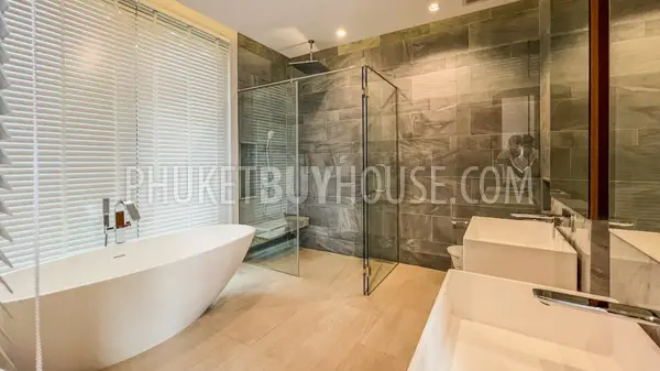 LAY22802: Spacious 4 Bedroom Family Pool Villa with Large Plot, 13 m Pool and Private Garden. Fotoğraf #15