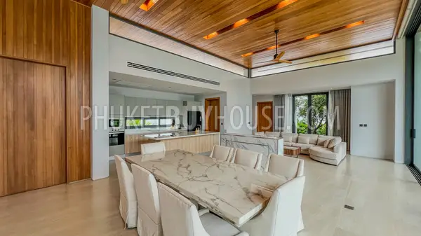 LAY22802: Spacious 4 Bedroom Family Pool Villa with Large Plot, 13 m Pool and Private Garden. Fotoğraf #10