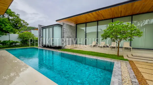 LAY22802: Spacious 4 Bedroom Family Pool Villa with Large Plot, 13 m Pool and Private Garden. Fotoğraf #4