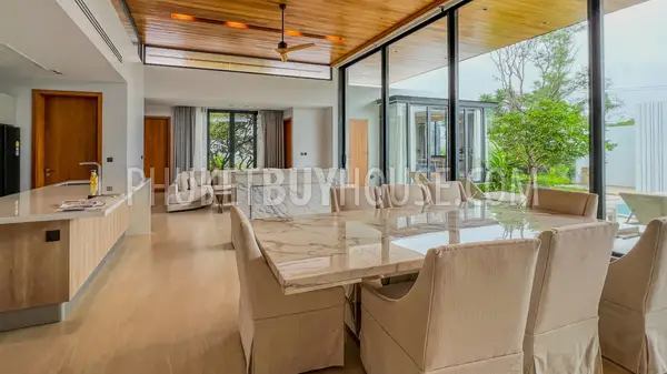 LAY22802: Spacious 4 Bedroom Family Pool Villa with Large Plot, 13 m Pool and Private Garden. Fotoğraf #9