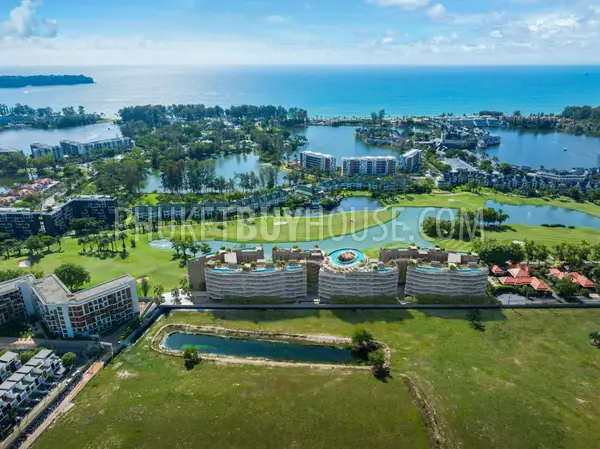 LAG22815: Spacious 2-Bedroom Golf View Residence with Pre-Sale Advantage in Laguna Area. Fotoğraf #1