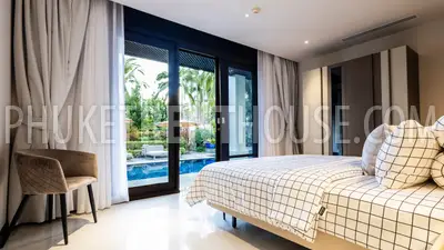 BAN22814: Luxury 5-bedroom beachfront villa in Bang Tao. Photo #21