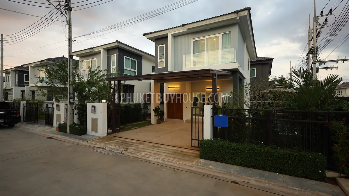 Wohnung 3 Schlafzimmer 150 m² Chalong, Thailand