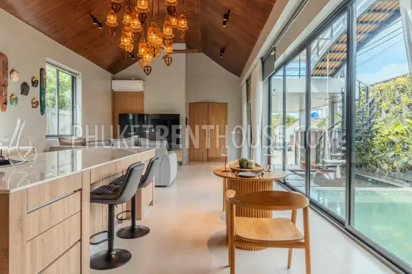 RAW22824: Smart 2-Bedroom Pool Villa with Solar System in Rawai. Photo #9