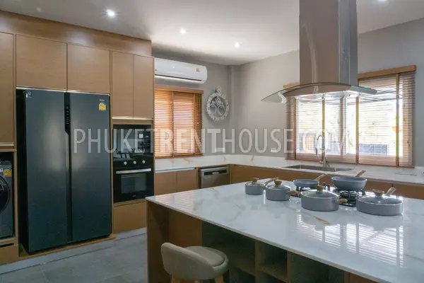 RAW22826: 4-Bedroom Smart Villa for Rent in Rawai, Phuket. Photo #11