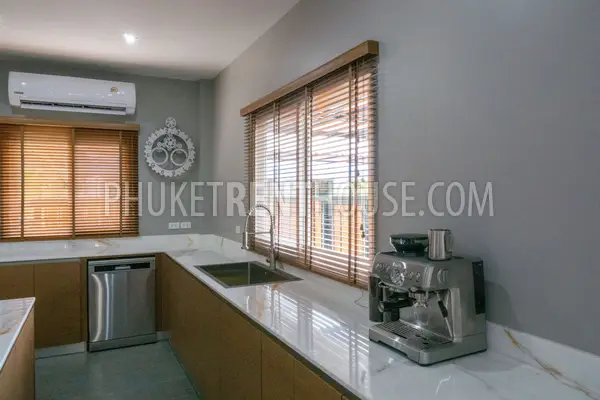 RAW22826: 4-Bedroom Smart Villa for Rent in Rawai, Phuket. Photo #36