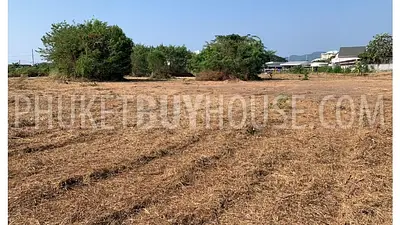PHU22830: Prime Flat Land with Park & Lake Views Near Central Phuket for High-Potential Development. Photo #3