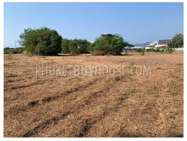 PHU22830: Prime Flat Land with Park & Lake Views Near Central Phuket for High-Potential Development. 照片 #3