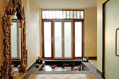RAW9085: Traditional Thai Style 5 Bedroom Villa in Rawai Area. Photo #12