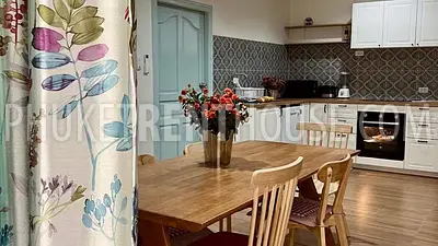 PHU22845: Cozy and spacious 3-bedroom apartment in the center of Phuket. Fotoğraf #1