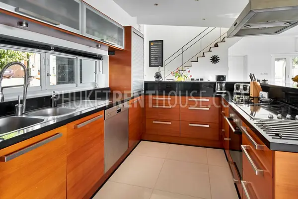 KAT9117: Amazing modern 5-6 Bedroom Pool Villa with Sea View in Kata. Photo #8