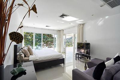 KAT9117: Amazing modern 5-6 Bedroom Pool Villa with Sea View in Kata. Photo #28