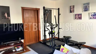LAG22851: Spacious Lakeview 4 Bedroom Townhome with Guest House and Private Sauna in Laguna. Photo #13