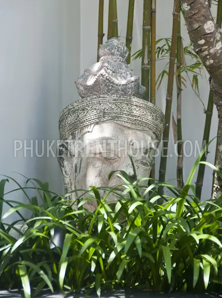 SUR9147: Private Luxury 4 Bedroom Villa in Surin Beach Area. Photo #4