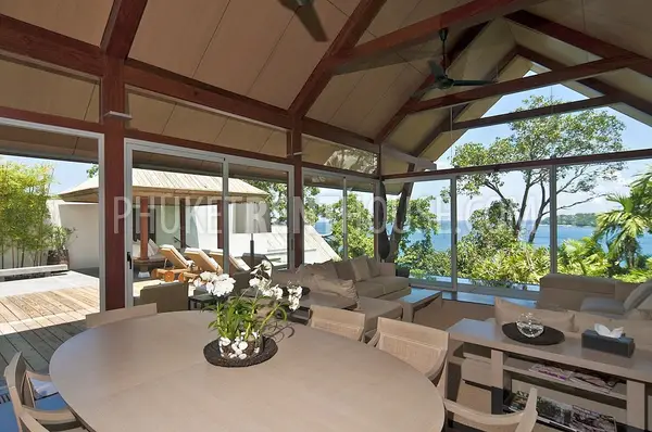 SUR9147: Private Luxury 4 Bedroom Villa in Surin Beach Area. Photo #12