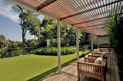 SUR9147: Private Luxury 4 Bedroom Villa in Surin Beach Area. Photo #19