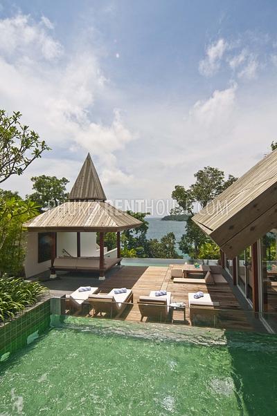 SUR9147: Private Luxury 4 Bedroom Villa in Surin Beach Area. Photo #21