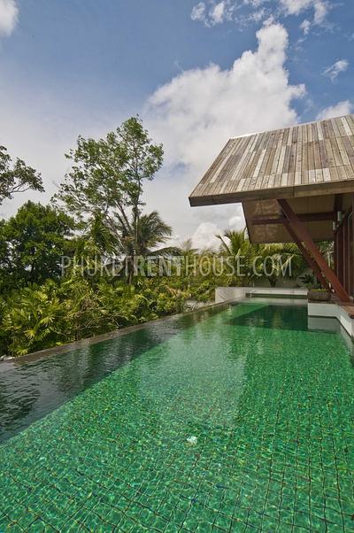 SUR9147: Private Luxury 4 Bedroom Villa in Surin Beach Area. Photo #27