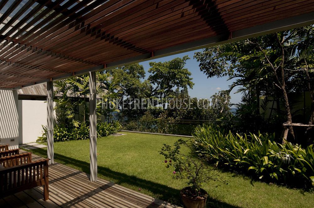 SUR9147: Private Luxury 4 Bedroom Villa in Surin Beach Area. Photo #40