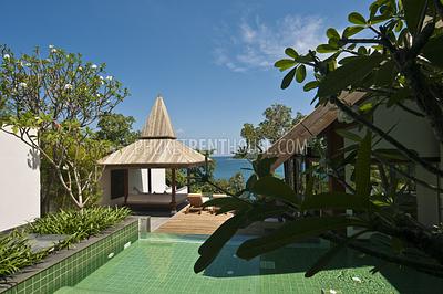 SUR9147: Private Luxury 4 Bedroom Villa in Surin Beach Area. Photo #41