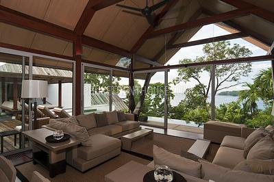 SUR9147: Private Luxury 4 Bedroom Villa in Surin Beach Area. Photo #54