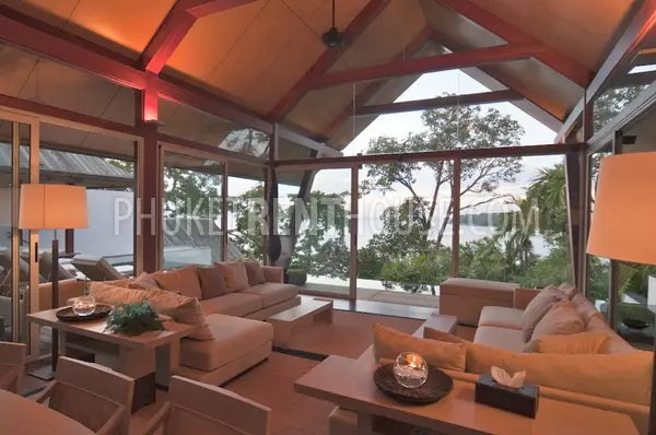 SUR9147: Private Luxury 4 Bedroom Villa in Surin Beach Area. Photo #46