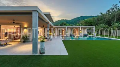 RAW22864: Luxury New 6-Bedroom Villa in Rawai, Phuket. Photo #2