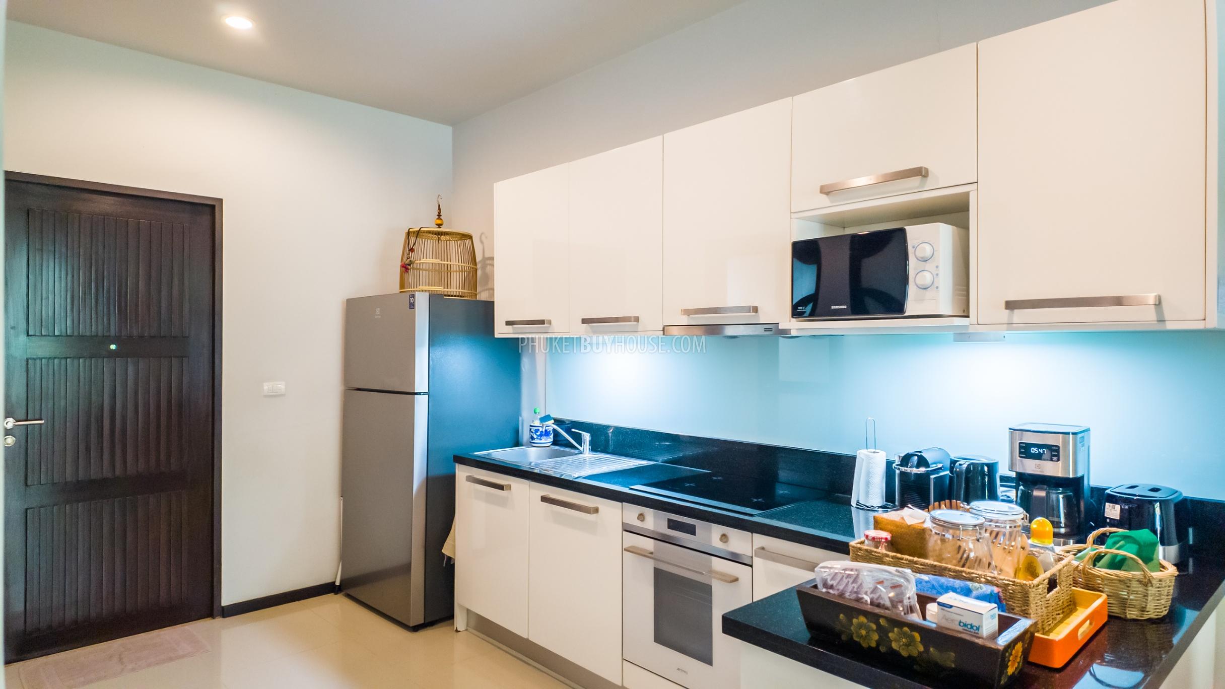 Villa mit 2 Schlafzimmern 179 m² Rawai, Thailand