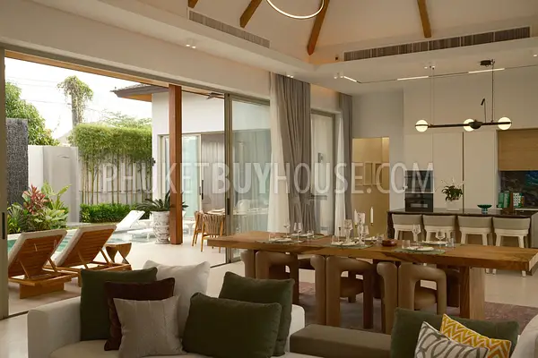 BAN22880: Resale 3-Bedroom Pool Villa from Owner in Layan. Photo #3