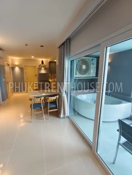 RAW22883: Spacious 2-Bedroom Corner Unit in Rawai, Phuket. Photo #5