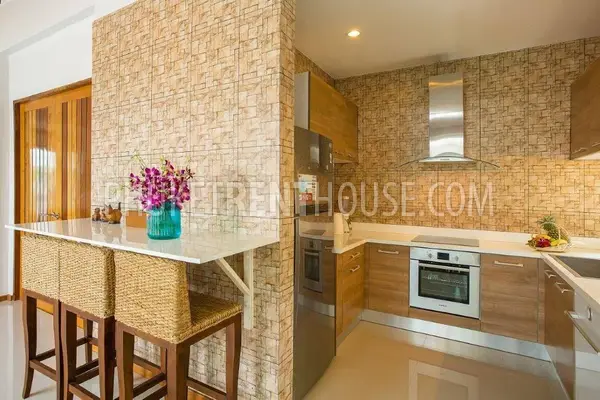 RAW21598: Bali Style Villa with 5 bedrooms in Rawai. Photo #9