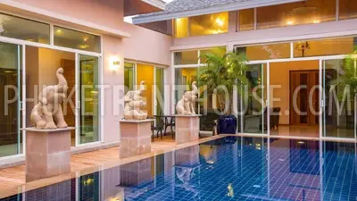 RAW21598: Bali Style Villa with 5 bedrooms in Rawai. Фото #14