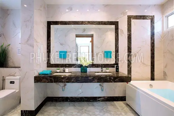 RAW21598: Bali Style Villa with 5 bedrooms in Rawai. Photo #8