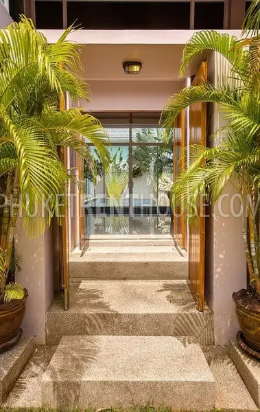 RAW21598: Bali Style Villa with 5 bedrooms in Rawai. Photo #3